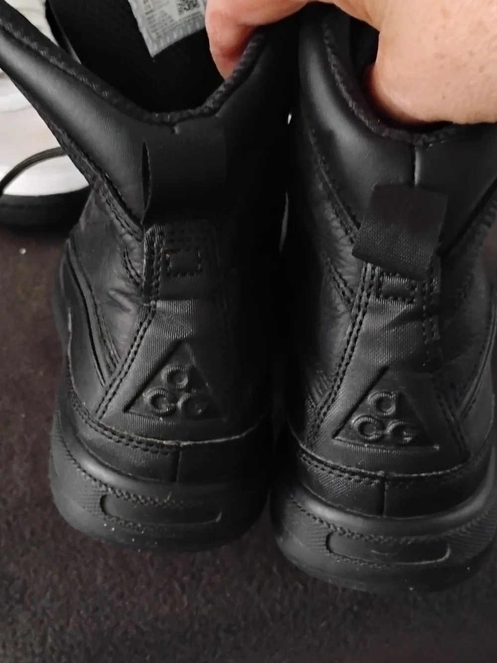 Nike Men's Black Waterproof Lace-Up Duck Boots